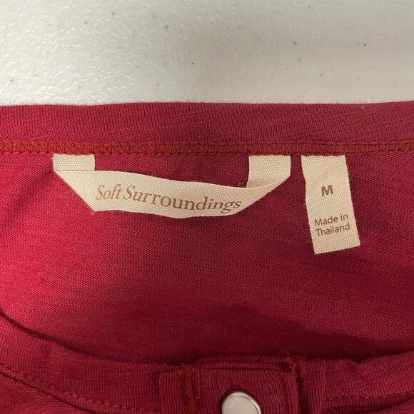 Soft Surroundings Fairmont Tunic Top Dark Red Henley Snap Size Medium - Picture 5 of 5